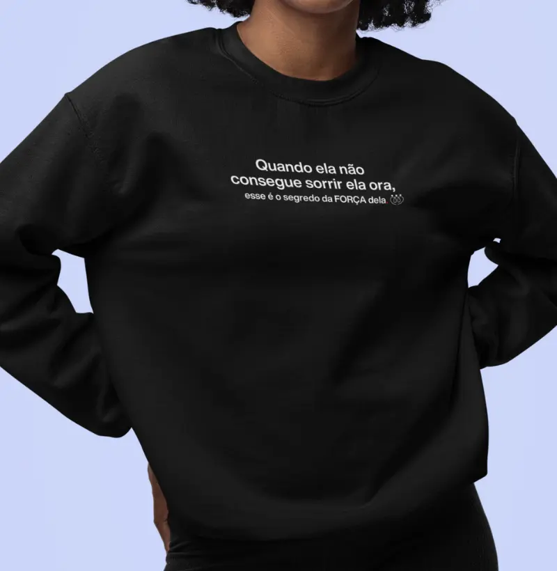 Quando ela não consegue sorrir ela ora - minimalista