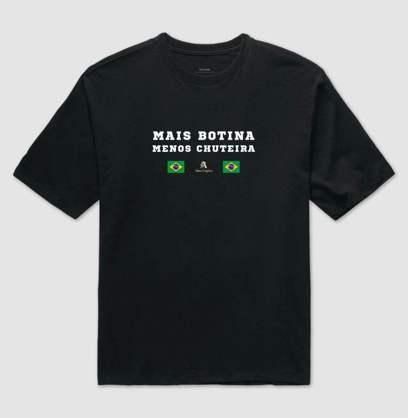 Mais botina, menos chuteira