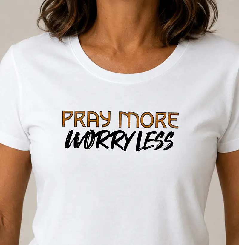 Camiseta Fem. Pray More, Worry Less - Estampa Preta - Camiseta