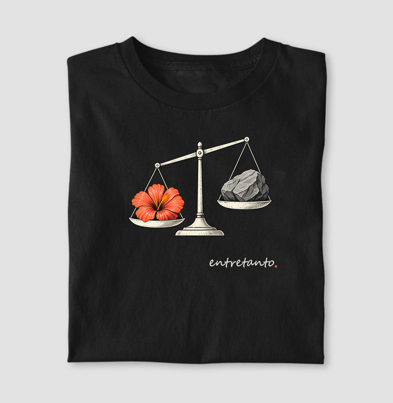 Camiseta O peso das coisas