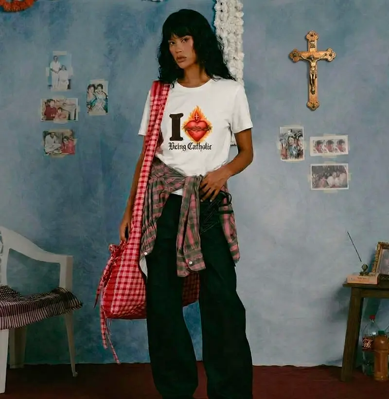 Tshirt I Love Being Catholic - Camiseta