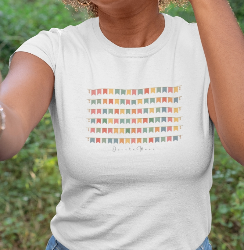 Camiseta "Bandeirinhas de São João" | Modelo 2