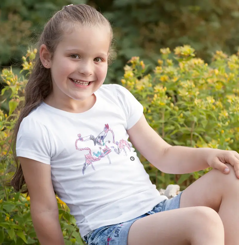 Camiseta Flamingos Infantil by Bernardo Yori