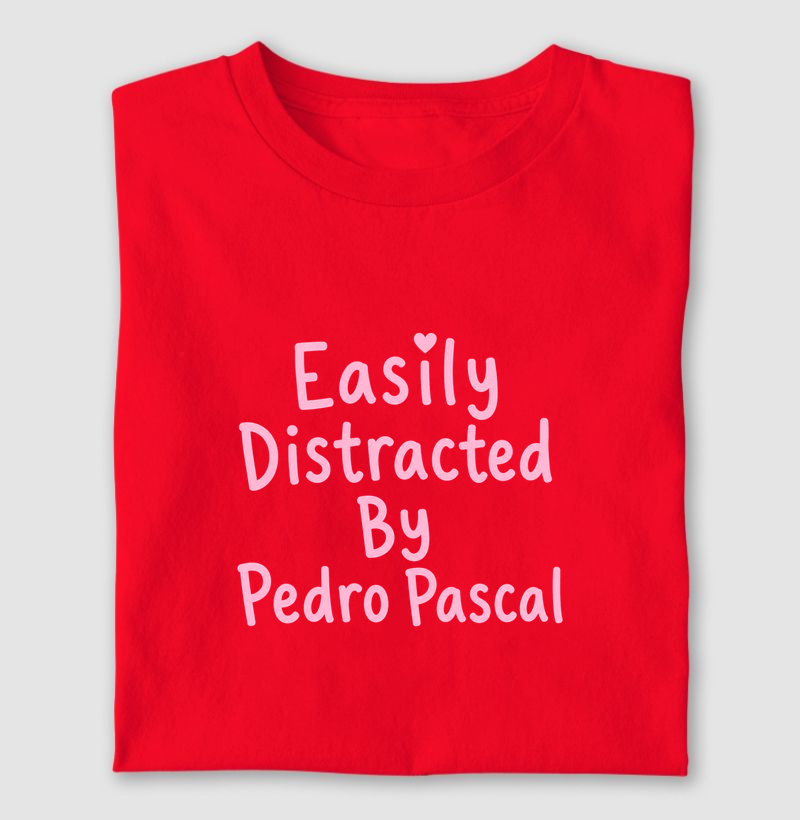 Camiseta Easily Distracted 