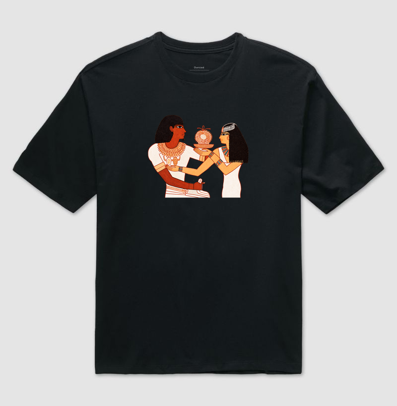Camiseta Amor no Egito Antigo - Camiseta Oversized