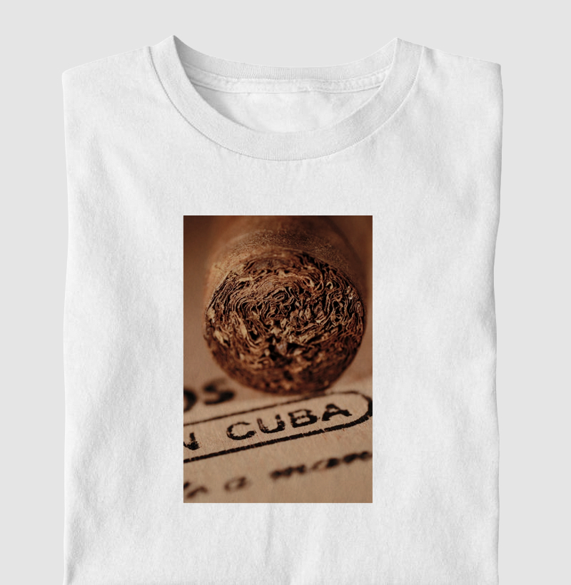 Camiseta Charuto Cuba