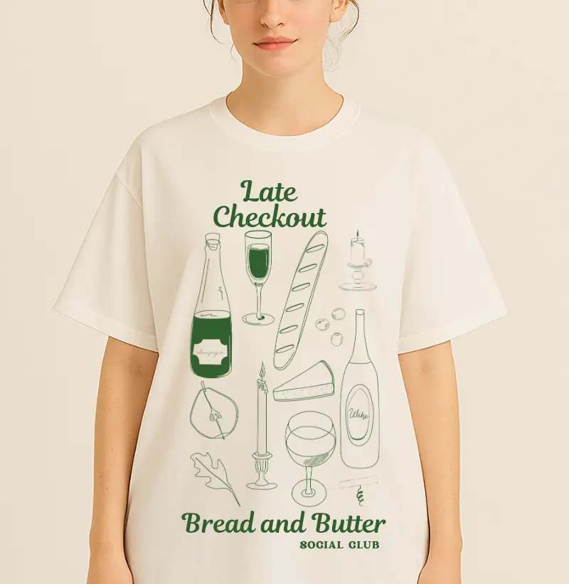 Camiseta  Oversized Late Checkout 