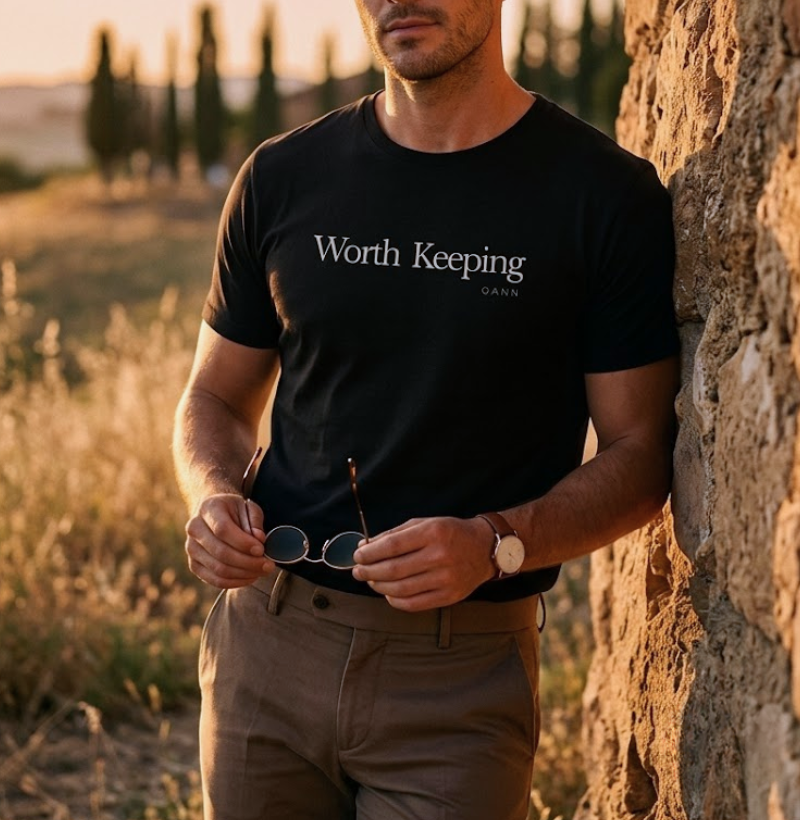 Camiseta Worth Keeping 