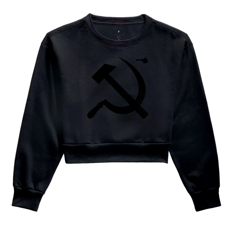 Subliminar Foice e Martelo (camiseta preta com estampa preta, visível dependendo da intensidade e ângulo da luz)