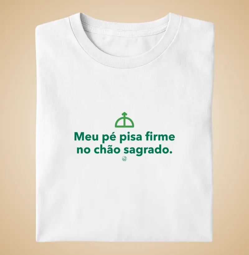 Meu pé pisa firme no chão sagrado