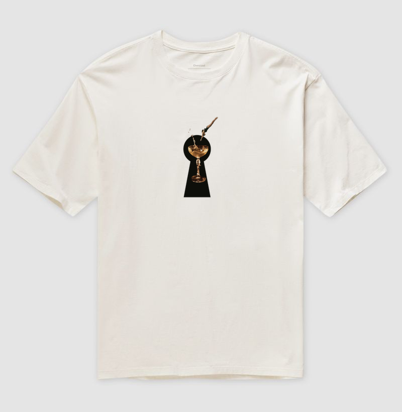Camiseta Oversized Whispering Wall - por Hideout