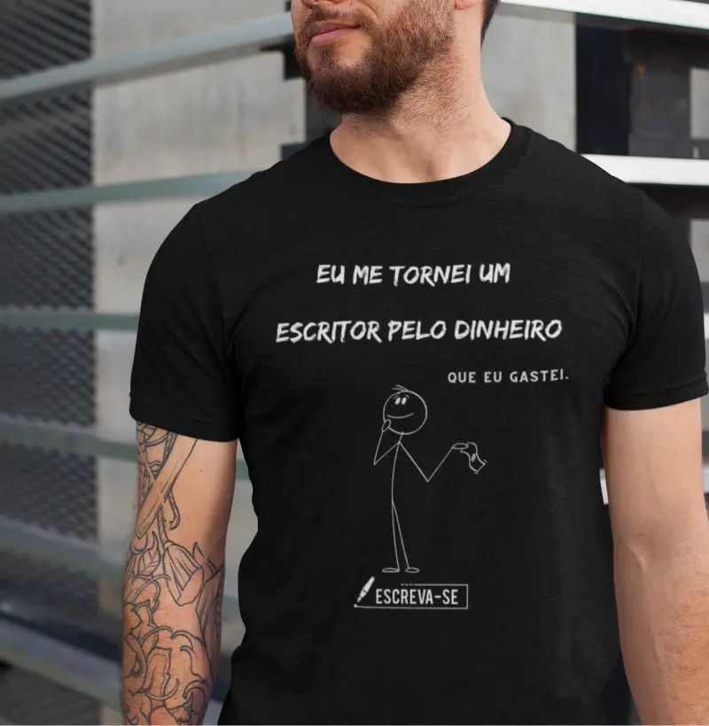 Eu me tornei escritor por dinheiro...que eu gastei.