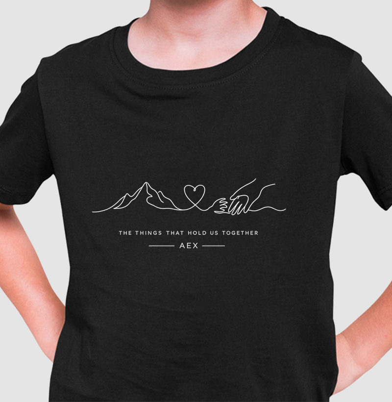 T-shirt Infantil Hold Us