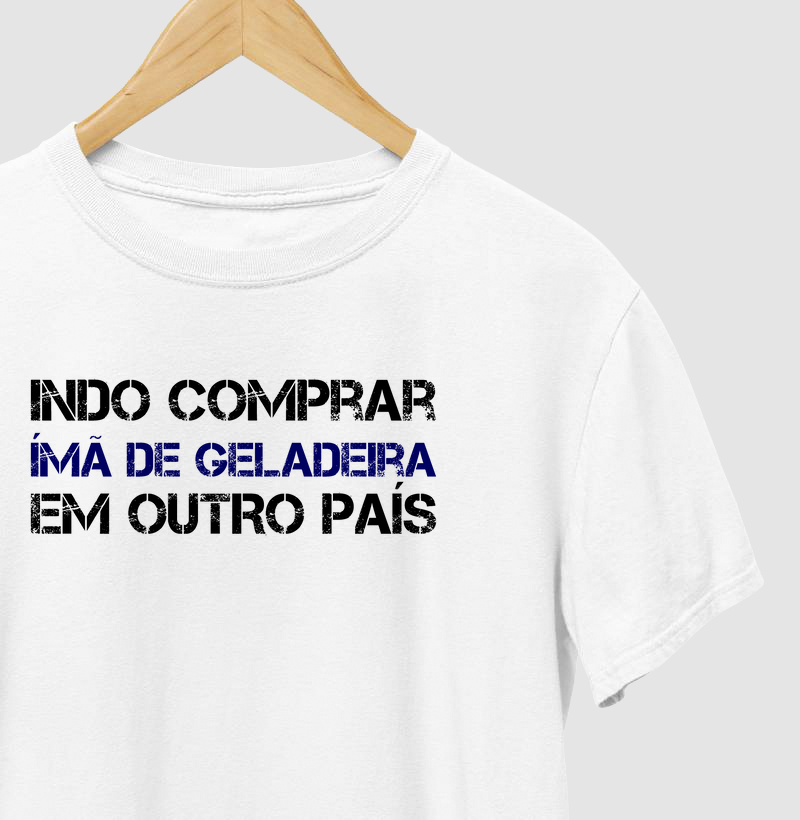 Indo comprar imã de geladeira em outro país