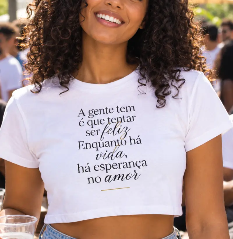 A gente tem é que tentar ser feliz - Cropped