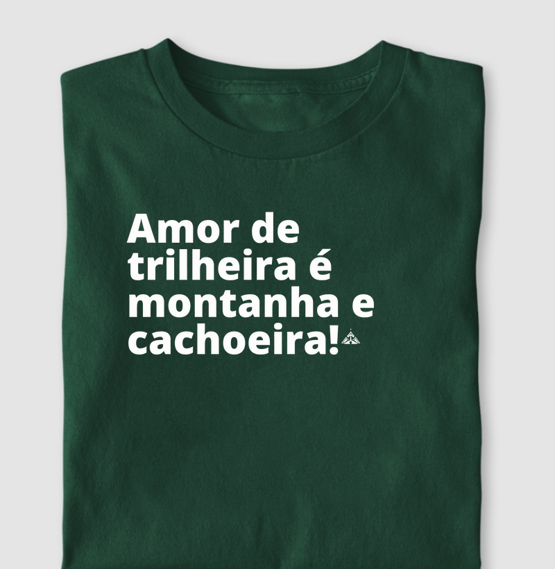 Amor em montanha e cachoeira
