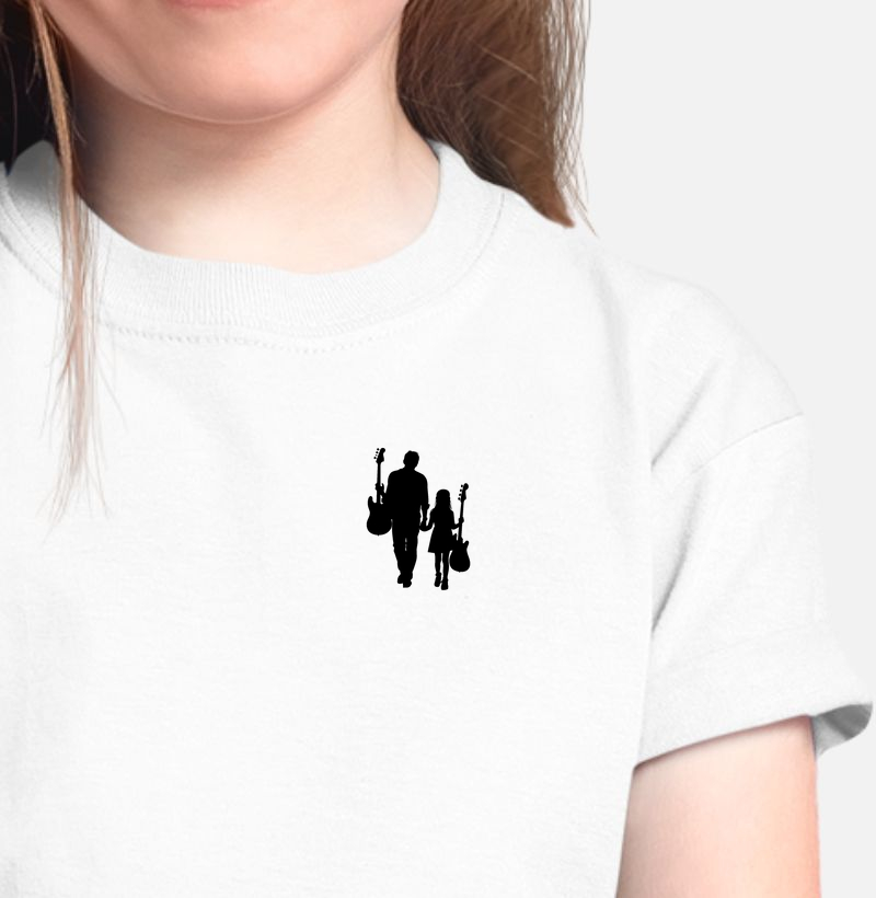 Pai e Filha Baixistas - Lado a Lado no Palco!