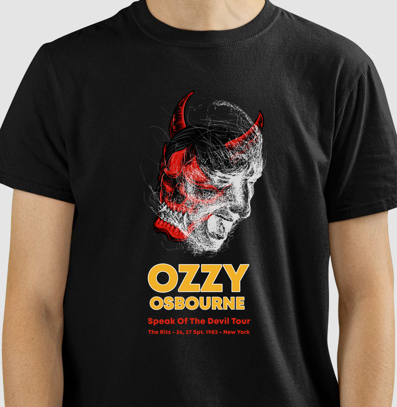 CAMISETA COM ESTAMPA OZZY OSBOURNE SPEAK OF THE DEVIL TOUR