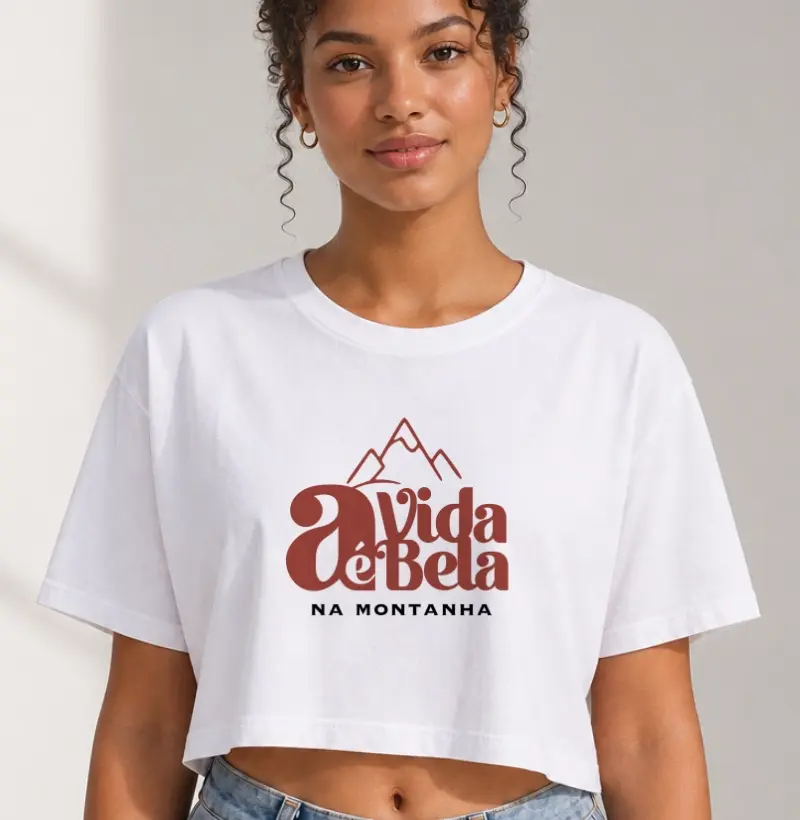 Camiseta Cropped Alma Outdoor | A Vida É Bela na Montanha