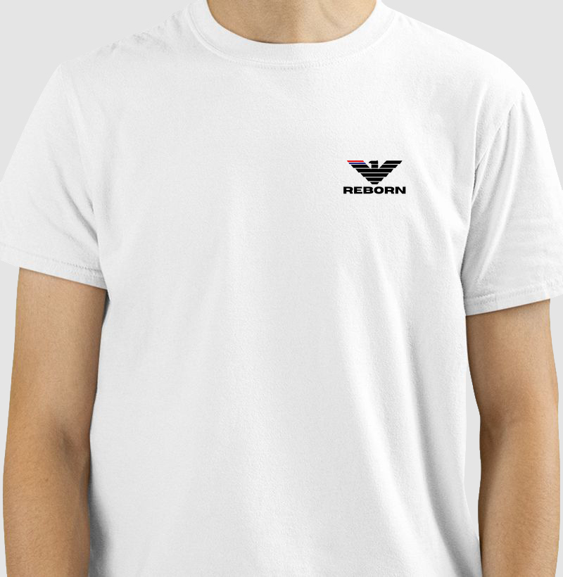 A estampa REBORN simboliza a força de quem transforma cicatrizes em aprendizado e desafios em conquistas. Inspirada na majestade da águia, representa visão, liberdade e a coragem de seguir em frente mesmo diante das adversidades - Camiseta