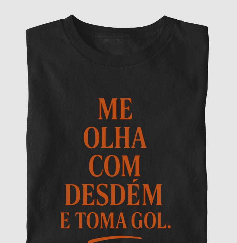 Camiseta Algodão Penteado - Me olha com desdem.