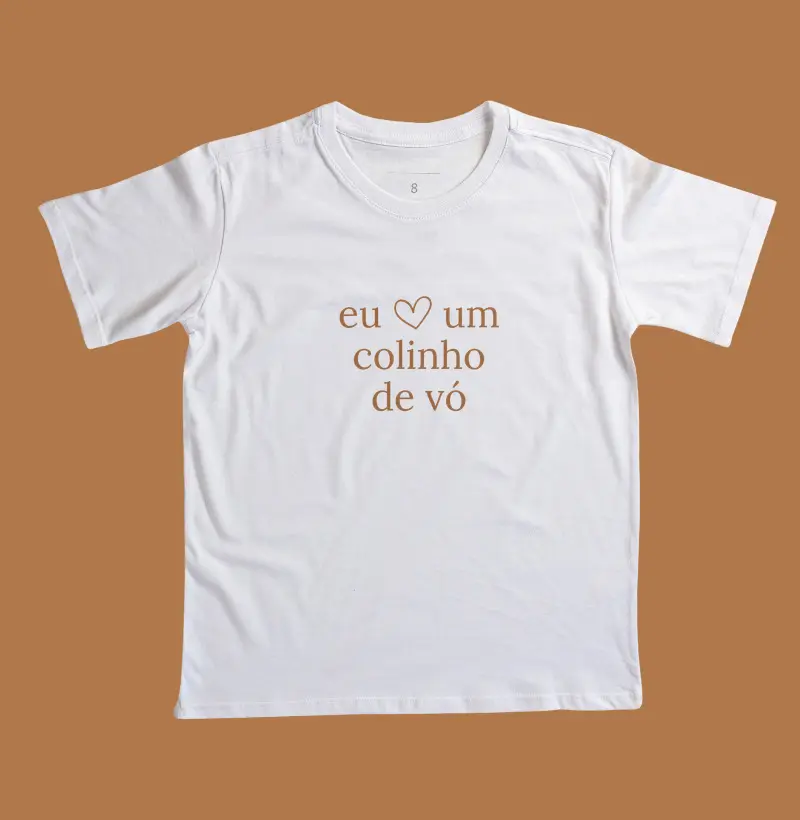 Eu amo um colinho de Vó. (infantil)