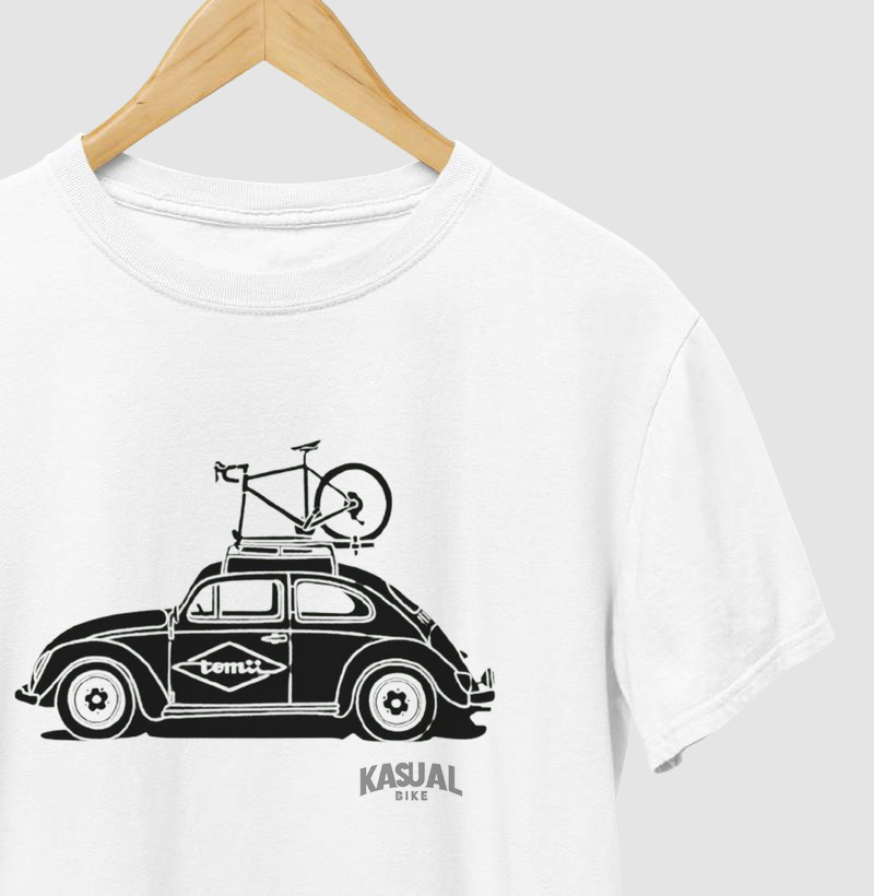 Camiseta Fusca levando a Bike