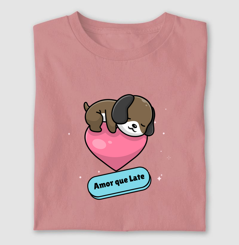Camiseta Cristã Feminina - Amor Que Late Estampa de Cachorro | Milagree 