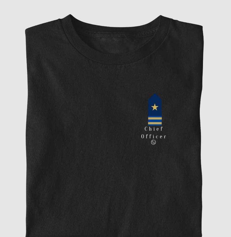 Camiseta Chief Officer platina minimalista