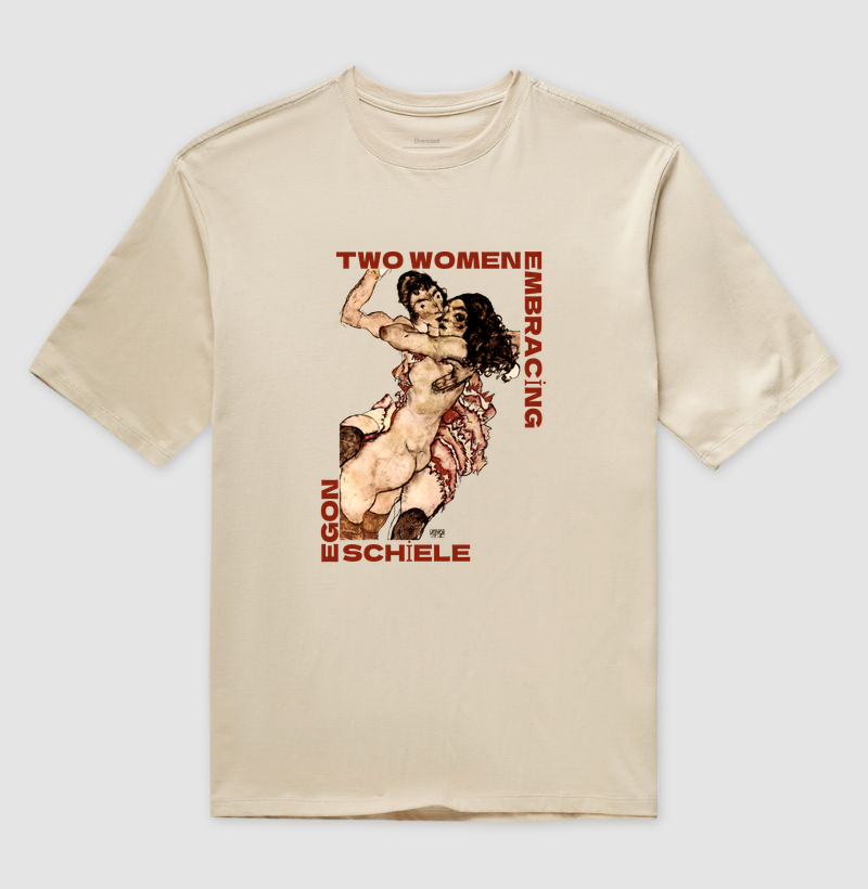 Duas mulheres se abraçando (1915) - Egon Schiele - Camiseta Oversized