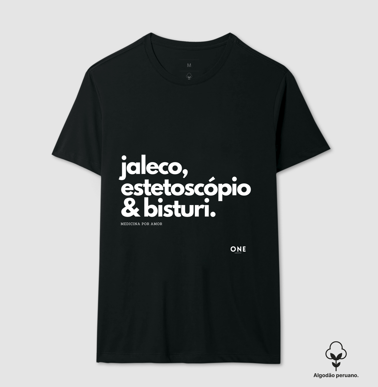 Jaleco, estetoscópio e bisturi