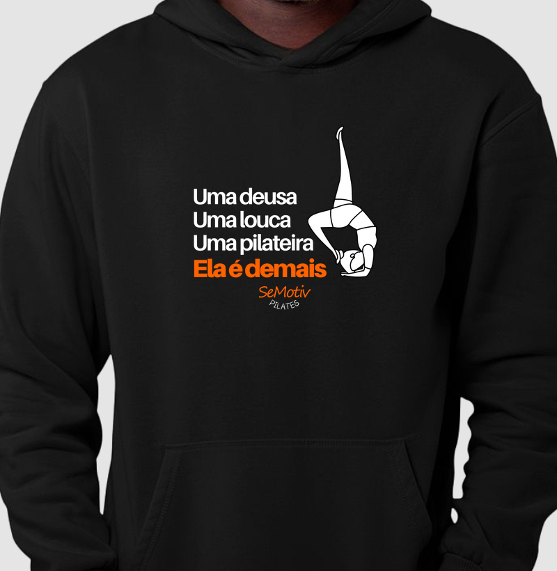 Uma deusa, uma louca, uma pilateira