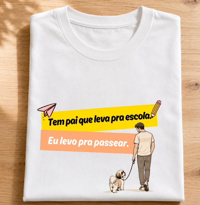 Tem pai que leva pra escola, eu levo pra passear 