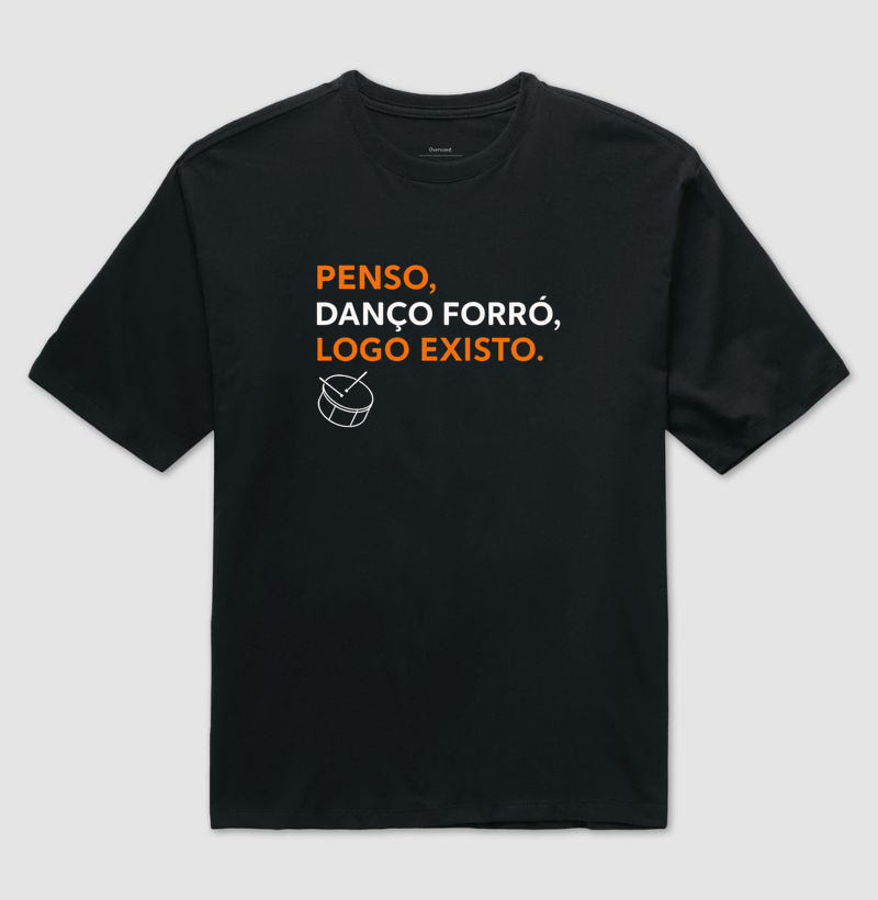 Penso, danço forró