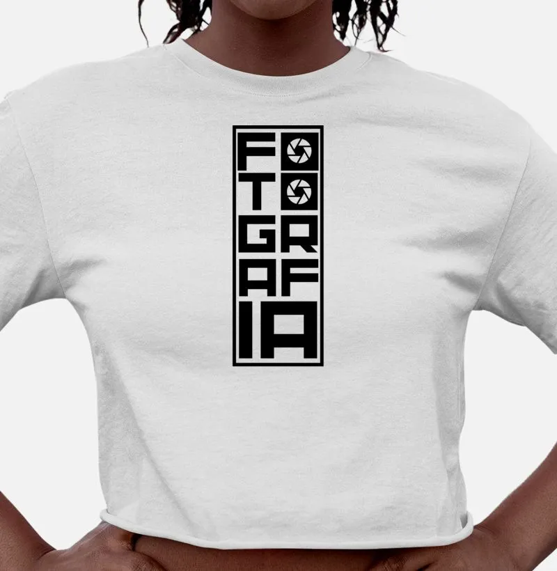 Camiseta feminina cropped fotografia