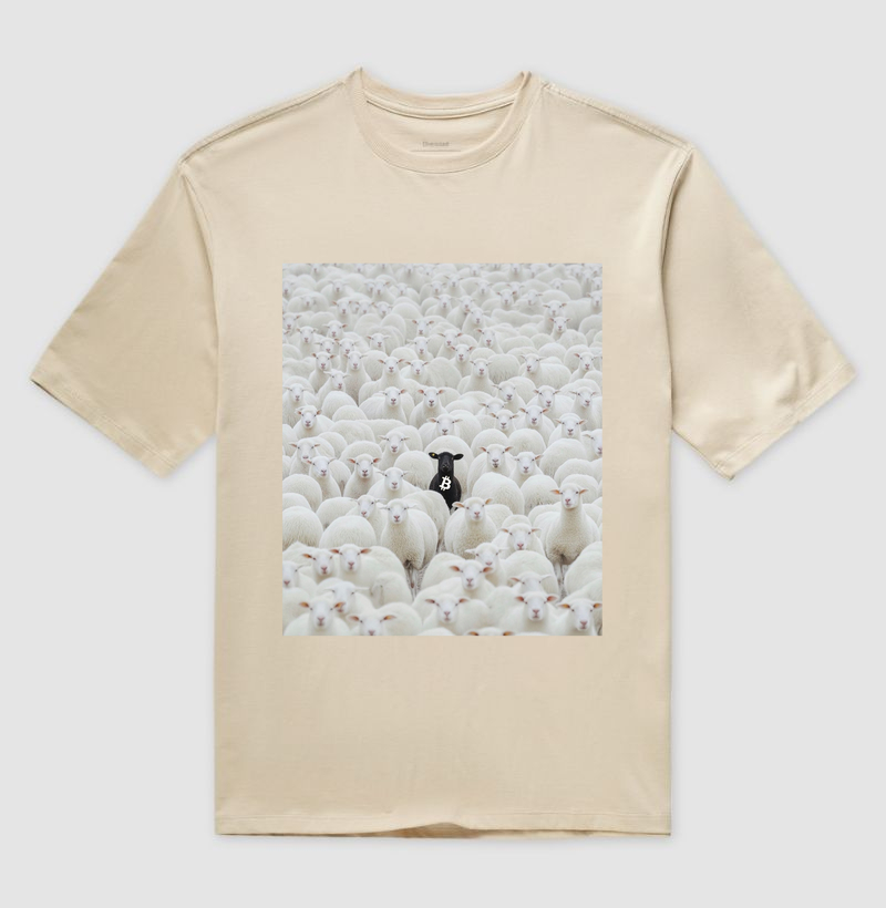 Camiseta Oversized Bitcoin Ovelha negra