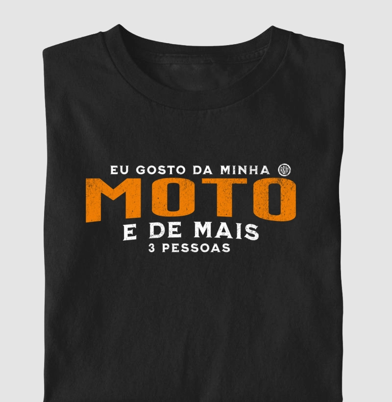 Eu gosto da minha moto e de mais 3 pessoas