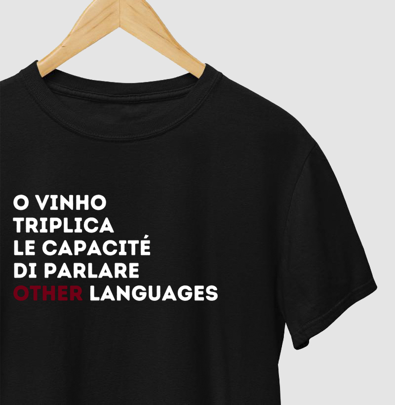 Camiseta O Vinho Triplica 