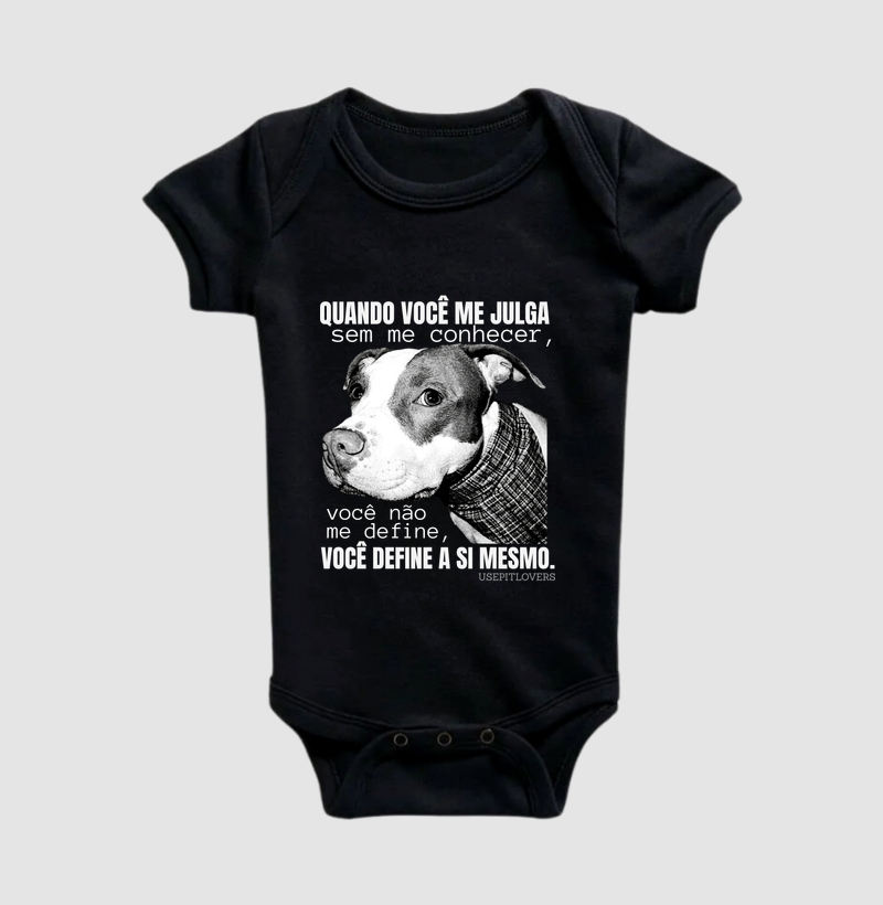 QUANO VOCÊ ME JULGA SEM ME CONHECER, VOCÊ NÃO ME DEFINE, VOCÊ DEFINE A SI MESMO.