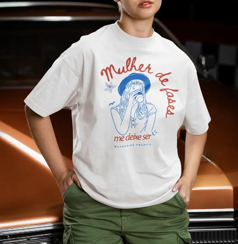 Camiseta Oversized Mulher de Fases