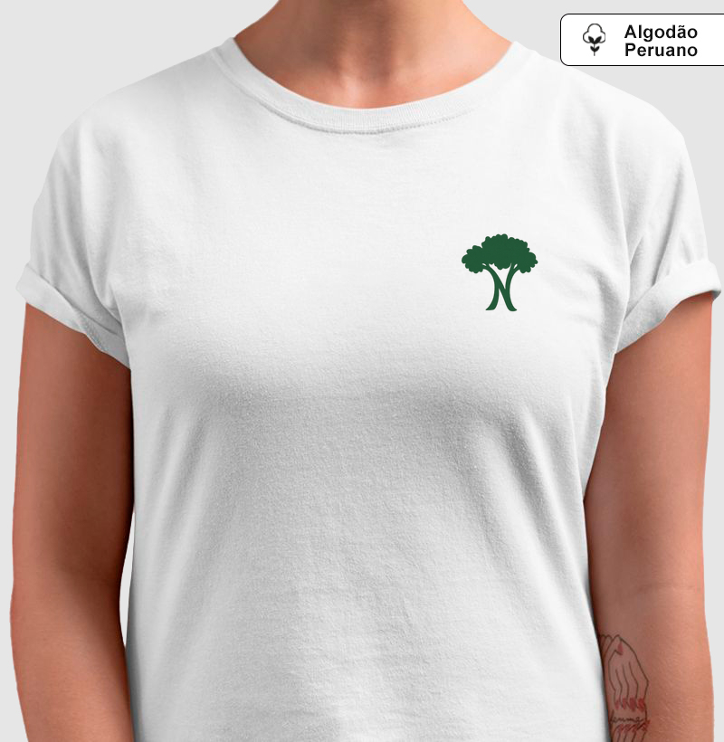 Camisa N árvore de Poloneco