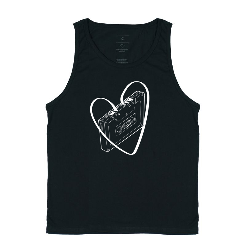 Coração em fita à mão