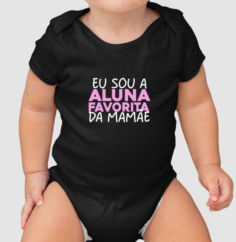 Eu sou a aluna favorita da mamãe