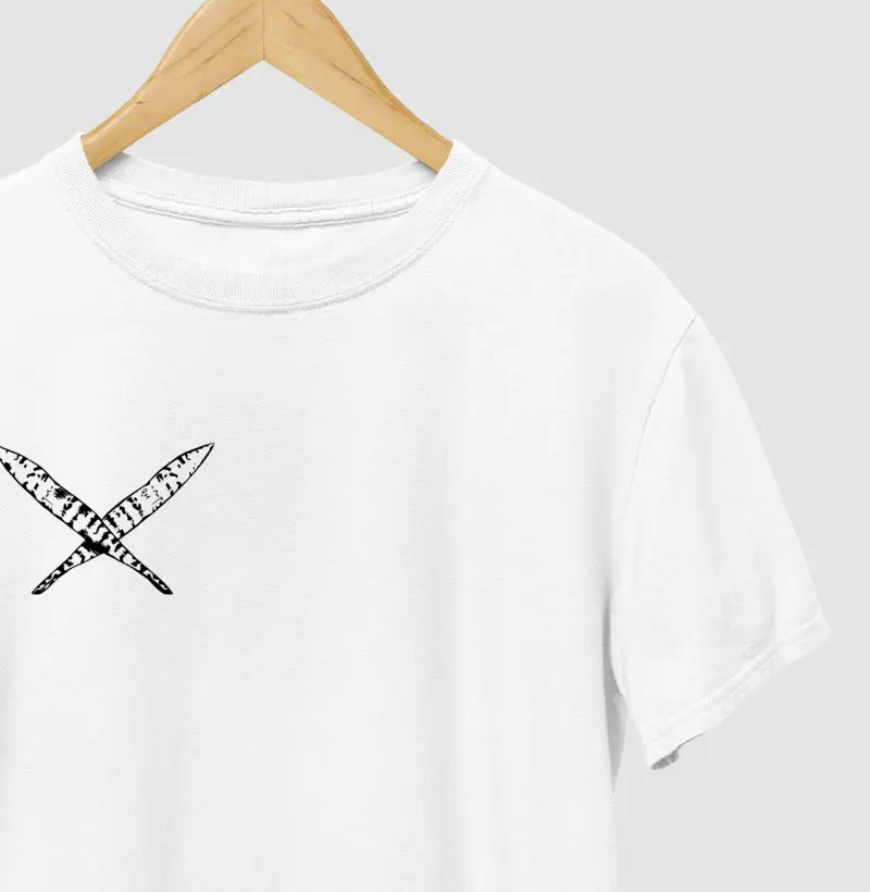 Camiseta Básica - Ogum