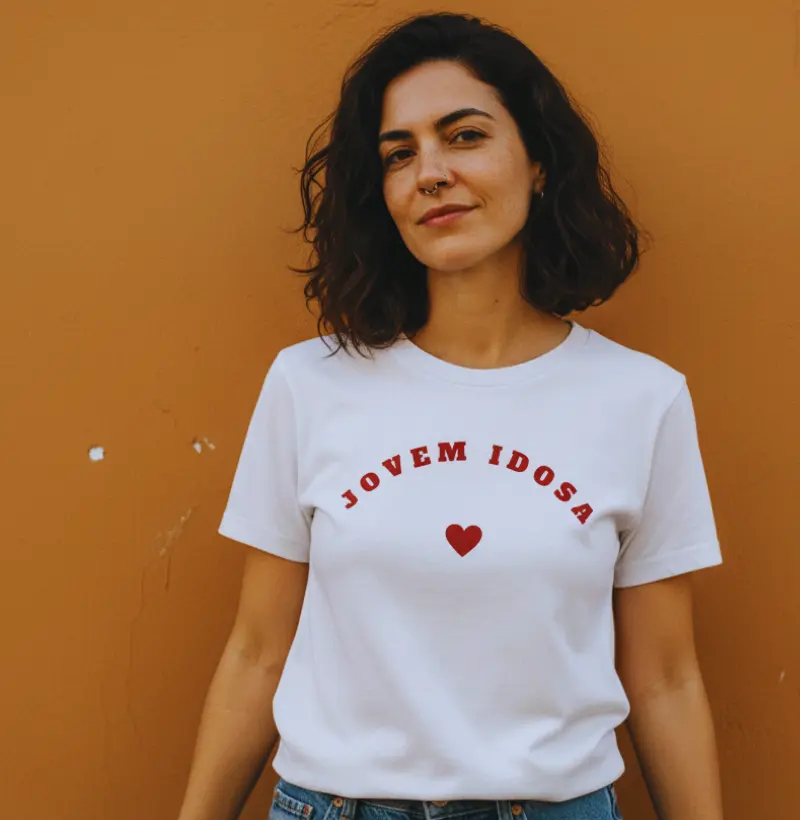 Camiseta Jovem Idosa Coração