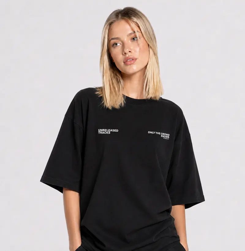 UNRELEASED TRACKS V2 — Camiseta Oversized - Camiseta Oversized