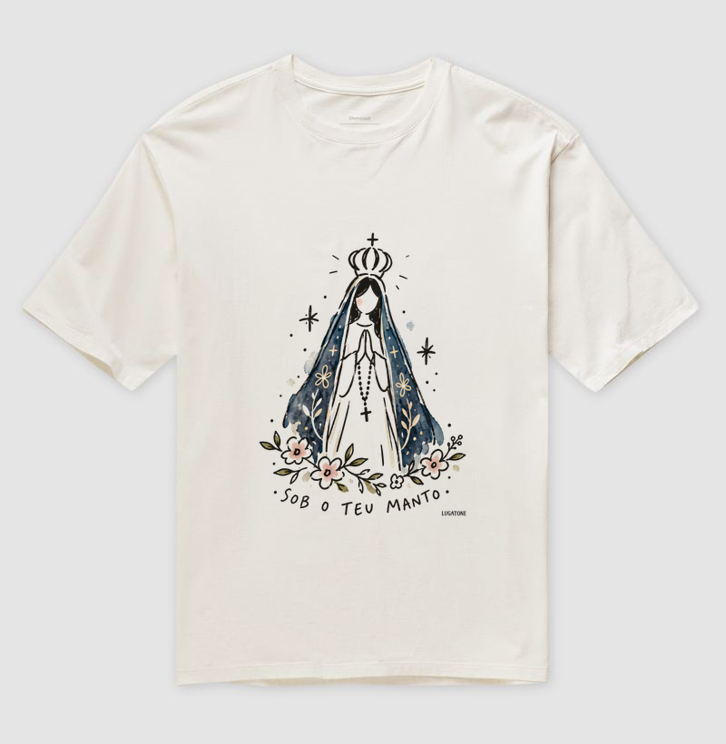  Sob o Teu Manto nas Flores Aquarela - Camiseta Oversized
