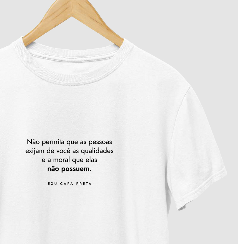 Camiseta Umbanda Exu Capa Preta Qualidades e Moral – Estampa Escura - Camiseta
