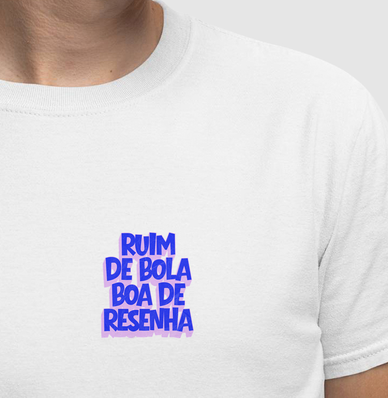 feminina de futebol estampa "ruim de bola" joga bonita