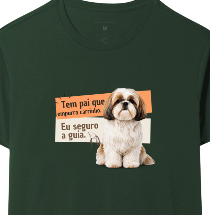 Tem pai que empurra carinho, eu seguro a guia